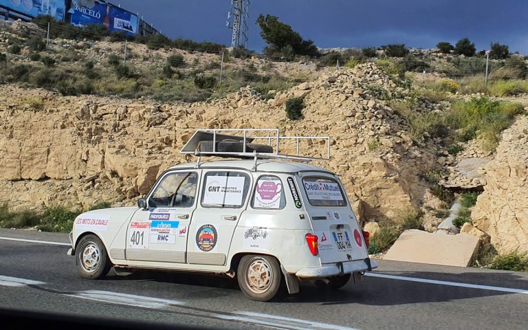 Les renault Pour aller à la plage